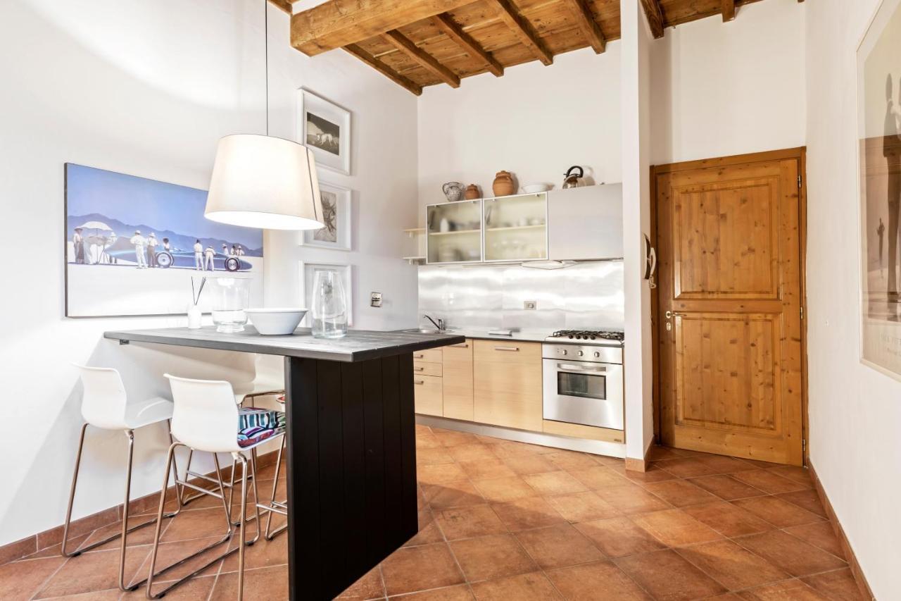 Palazzo Pitti & Boboli Comfortable Apartment Флоренция Екстериор снимка